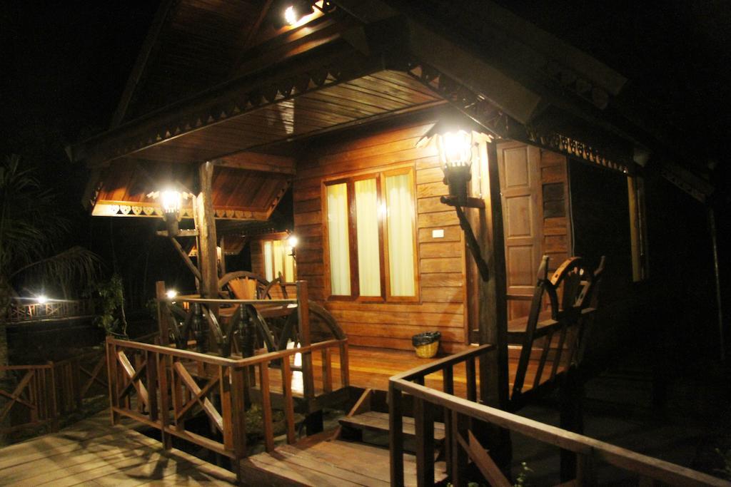 Burilamplai Resort Thung Yai Rom bilde