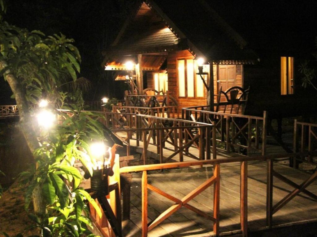 Burilamplai Resort Thung Yai Eksteriør bilde