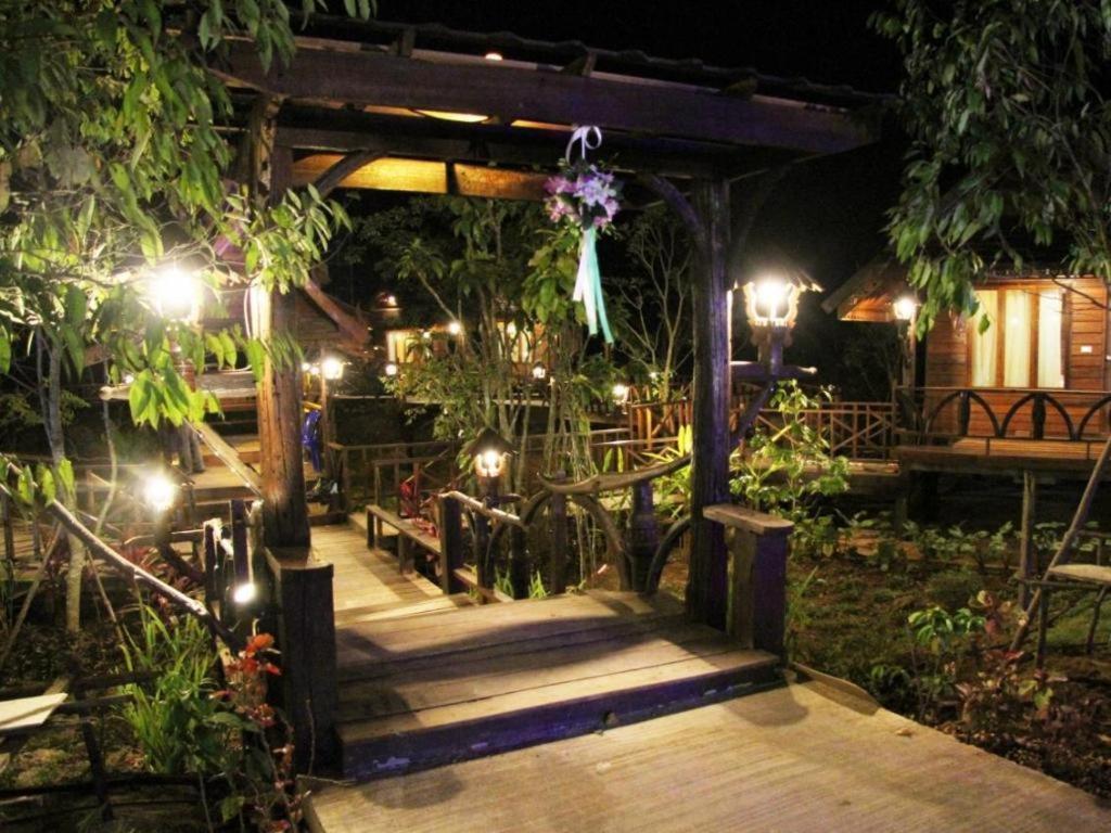 Burilamplai Resort Thung Yai Eksteriør bilde